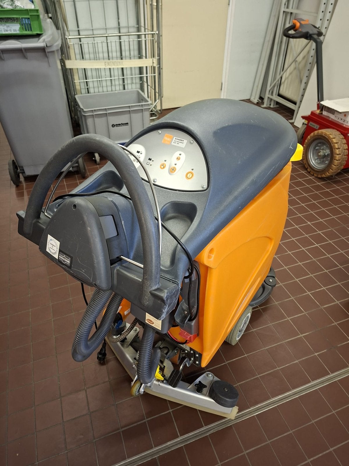 Taski Swingo 755B Schrobzuigmachine, Ophalen, Gebruikt, Schrobmachine