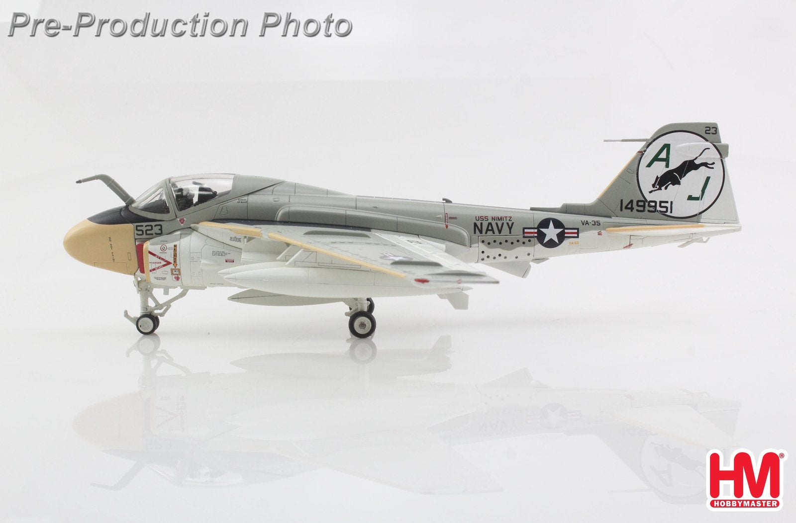 Hobby Master HC1002 | Grumman KA-6D Intruder, Ophalen, Schaalmodel, Nieuw, Pilot Station