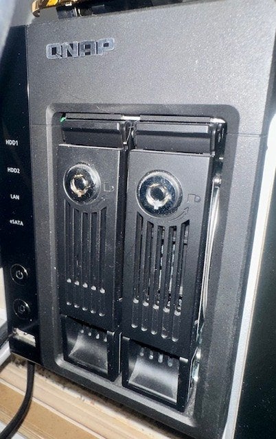 QNAP NAS TS-259 Pro+ (zonder schijven), Computers en Software, NAS, Ophalen of Verzenden, Zo goed als nieuw