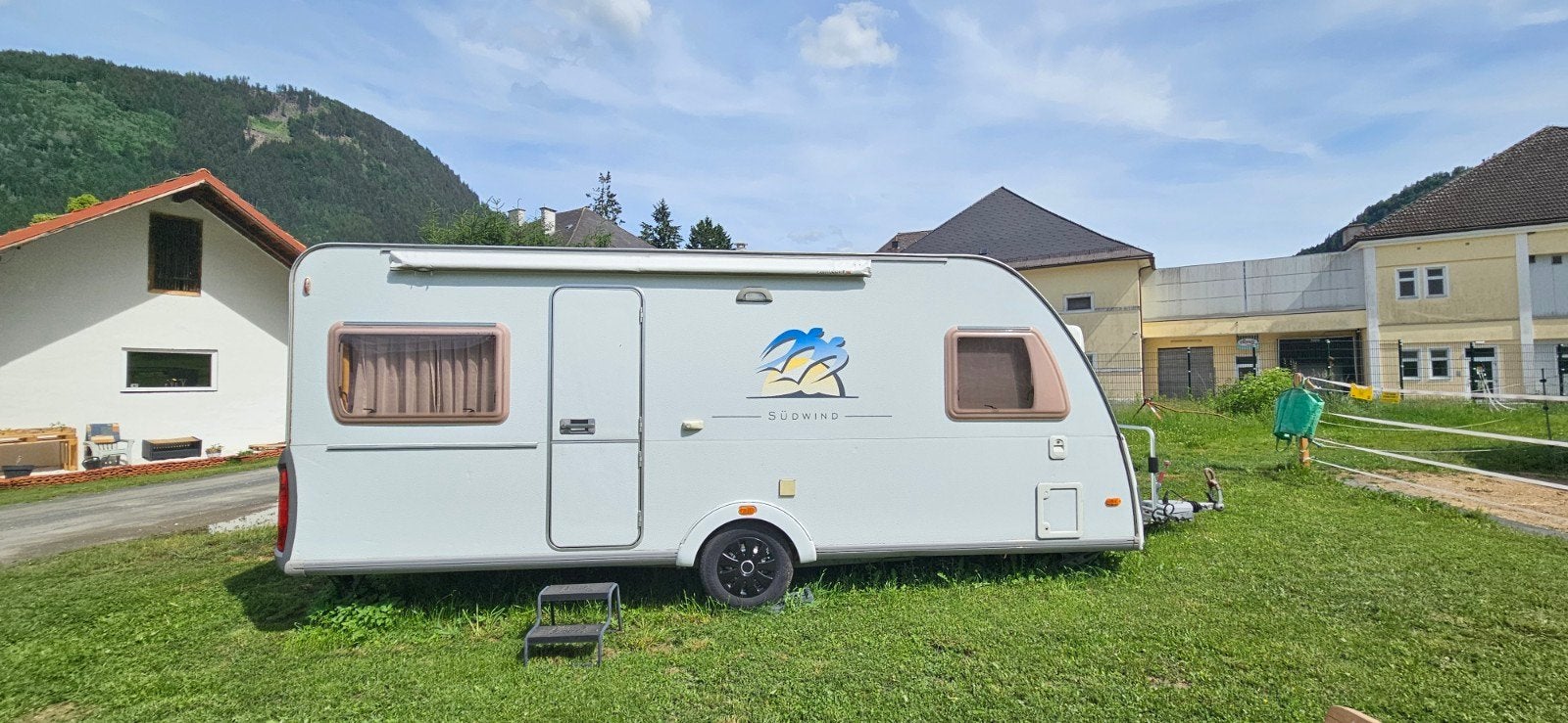 Knaus Sudwind Caravan - Compact en Compleet, Caravans en Kamperen, Rondzit, Frans bed, Particulier, 5 tot 6 meter