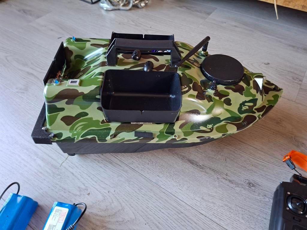 Zo goed als nieuw voerboot, Watersport en Boten, Hengelsport | Karpervissen, Ophalen of Verzenden, Zo goed als nieuw, Overige typen