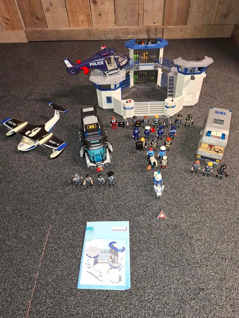 Playmobil Politiebureau met Gevangenis, Voertuigen, enz., Ophalen of Verzenden, Gebruikt