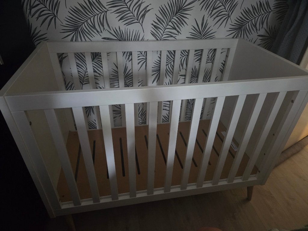 Ledikant, Kinderen en Baby's, Kinderkamer | Bedden, Ophalen, Zo goed als nieuw, Minder dan 140 cm, Minder dan 70 cm
