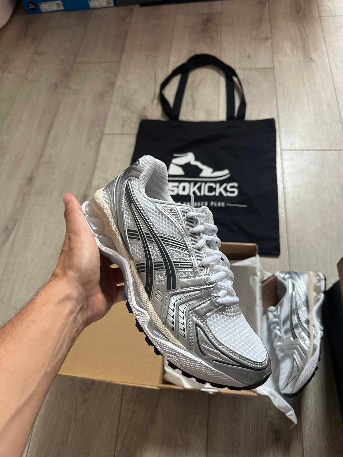 Asics Gel-Kayano 14 White Graphite Grey Maat EU40,5 40.5, Wit, Nieuw, Ophalen of Verzenden, A