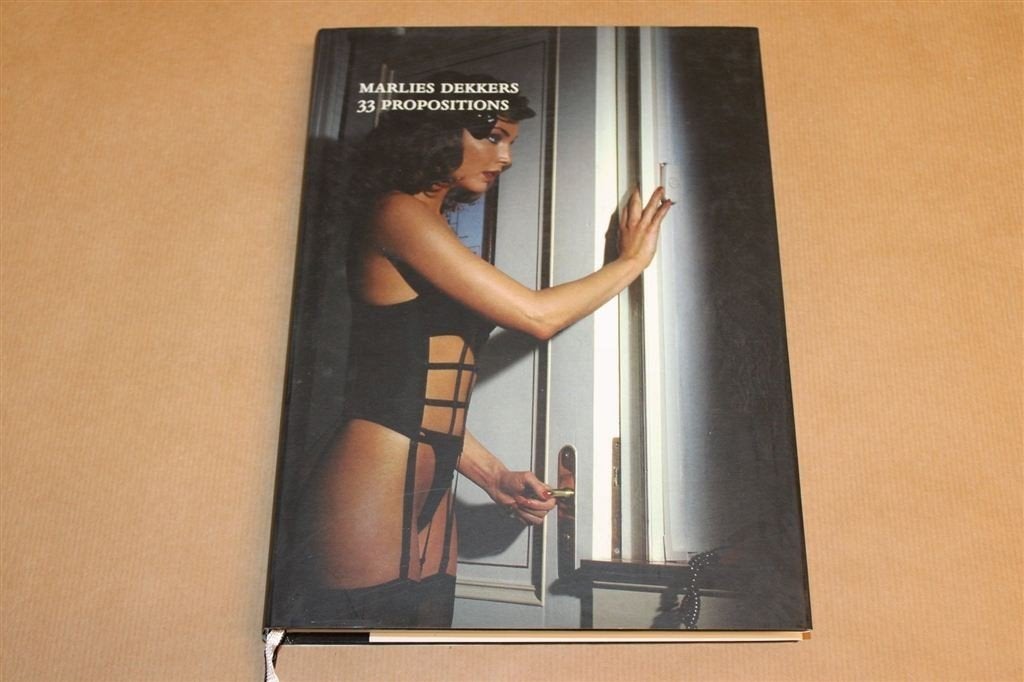 Marlies Dekkers — 33 Propositions, Lingerie-Fotoboek, Boeken, Mode, Ophalen of Verzenden, Zo goed als nieuw, Mode algemeen