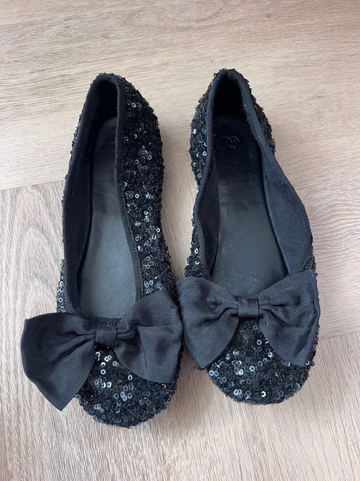 Zwarte ballerina’s met pailletten maat 33 Zara, Gebruikt, Meisje, Schoenen, Ophalen of Verzenden