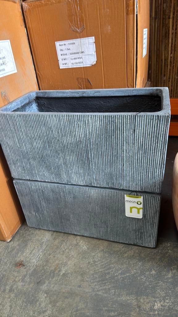 Langwerpige bloembakken - L 60 cm, Tuin en Terras, Bloembakken en Plantenbakken, Ophalen, Steen, Nieuw, Balkon