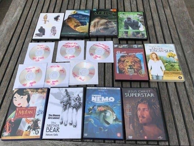 9 DVD's en 7 gecopieerde DVD's. Natuur en een paar films., Alle leeftijden, Ophalen of Verzenden, Zo goed als nieuw, Overige genres