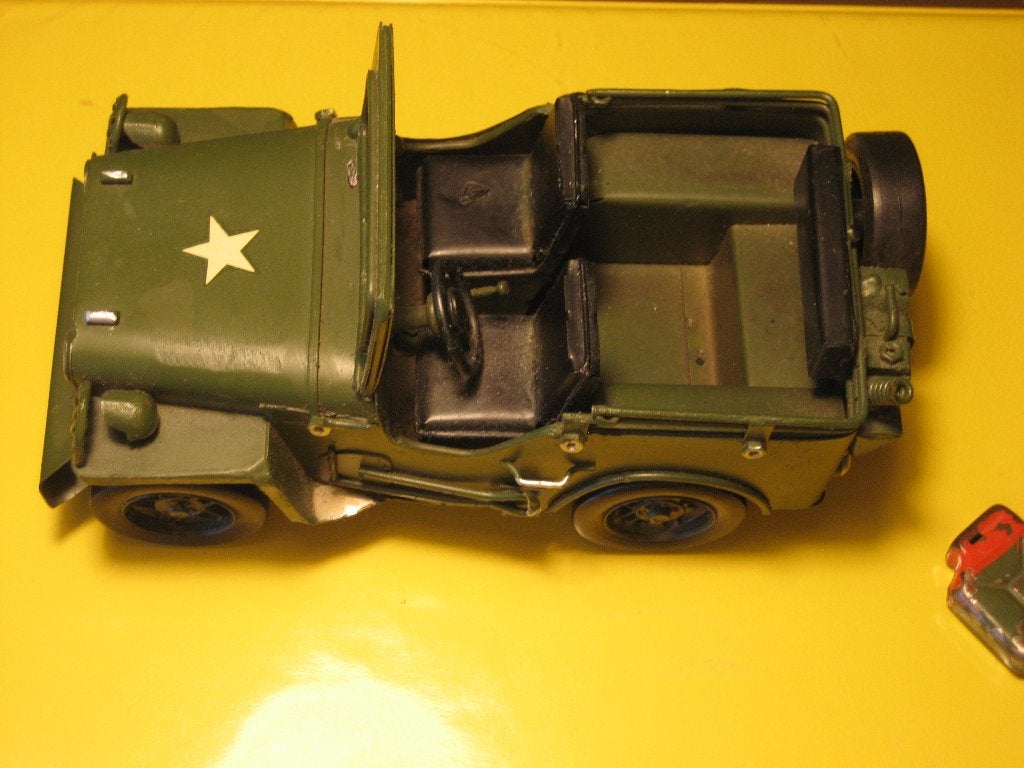 Replica Willy's Jeep ongeveer 1:18, Hobby en Vrije tijd, Modelauto's | 1:18, Verzenden, Zo goed als nieuw, Overige typen, Overige merken