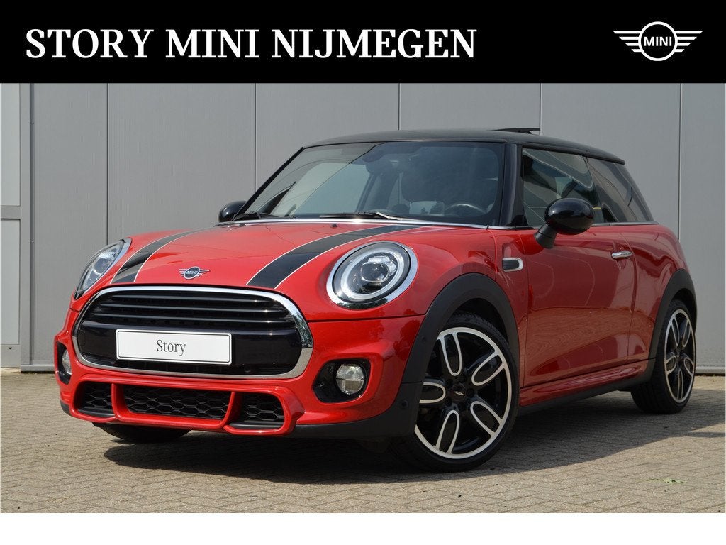 MINI Hatchback Cooper JCW Automaat / Panoramadak / Head-Up /, 12 maanden, 136 pk, Gebruikt, 4 stoelen