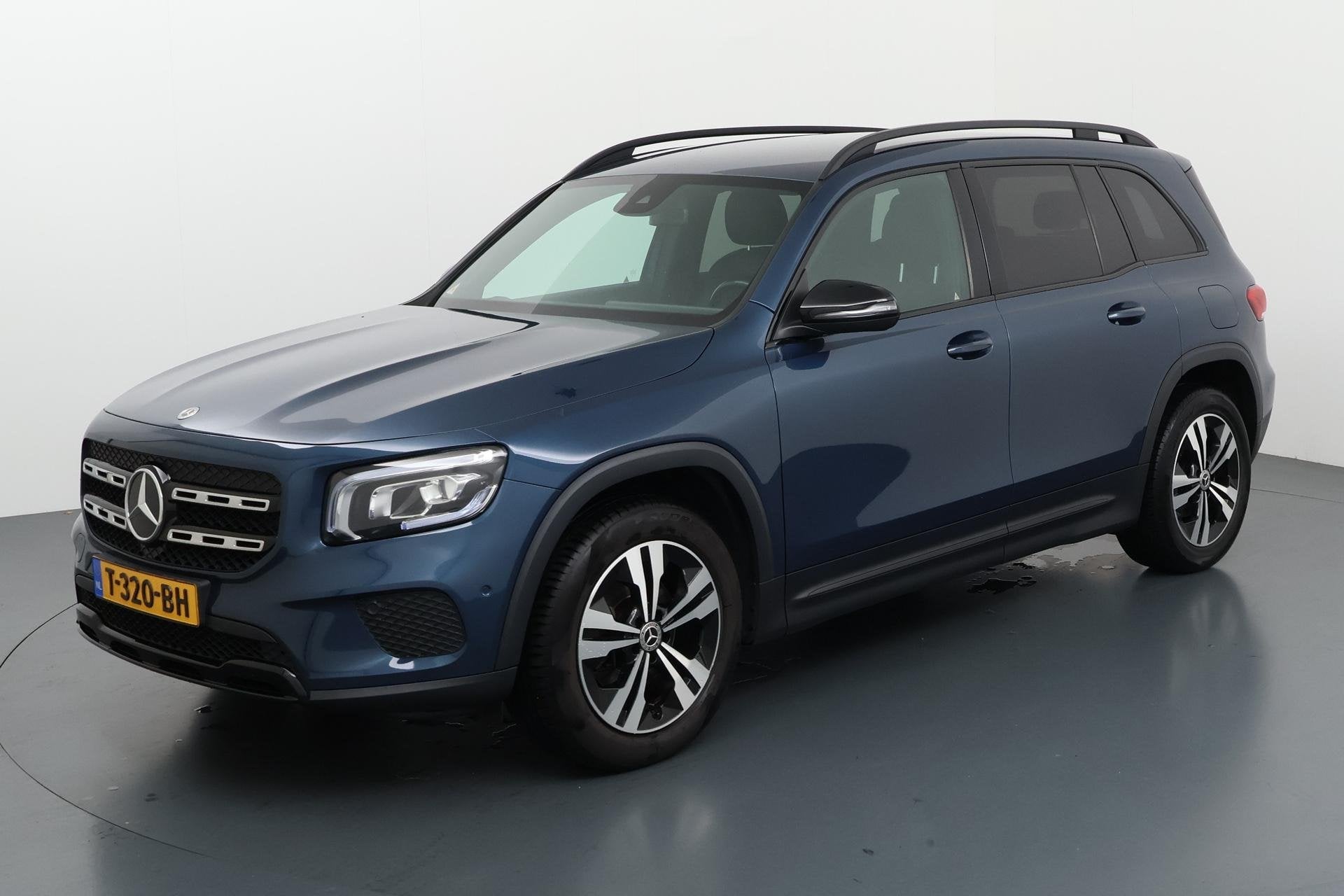 Mercedes-Benz GLB 200 Luxury Line Ruime familie-SUV met trek, Euro 6, 4 cilinders, Blauw, Leder en Stof