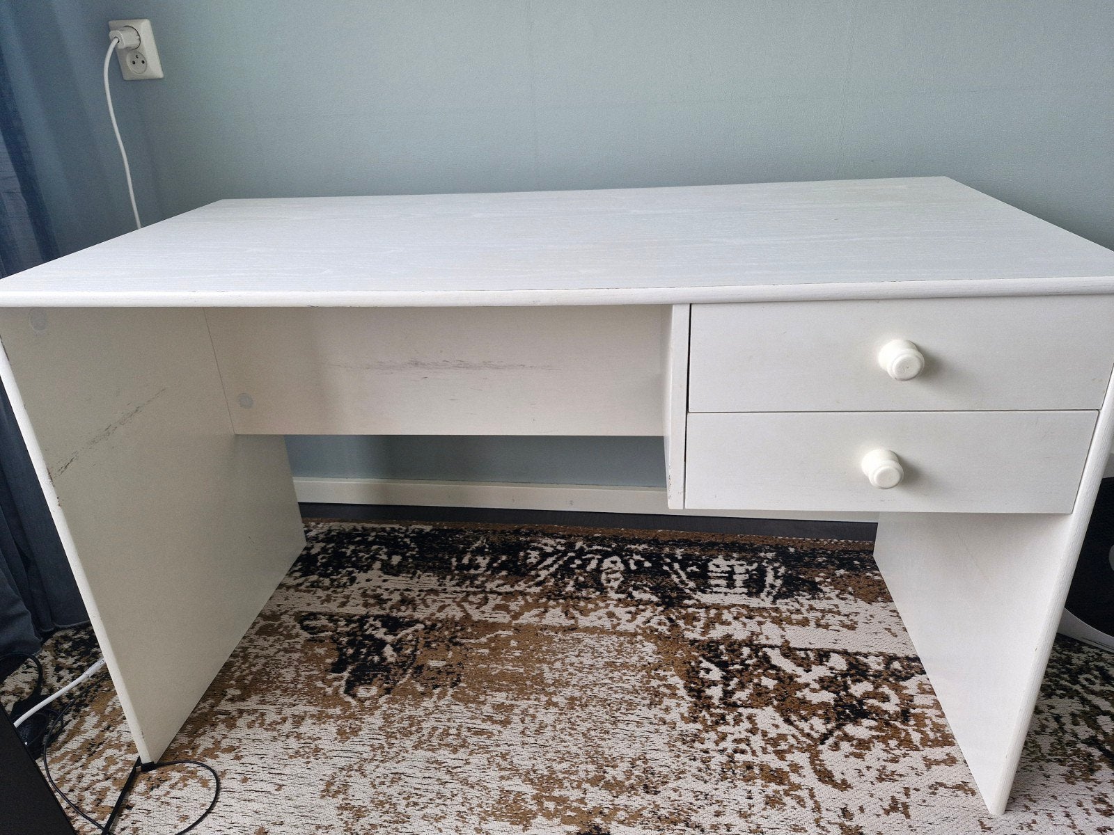 Gratis op te halen, wit bureau, Ophalen, Gebruikt, 50 tot 100 cm, Minder dan 100 cm