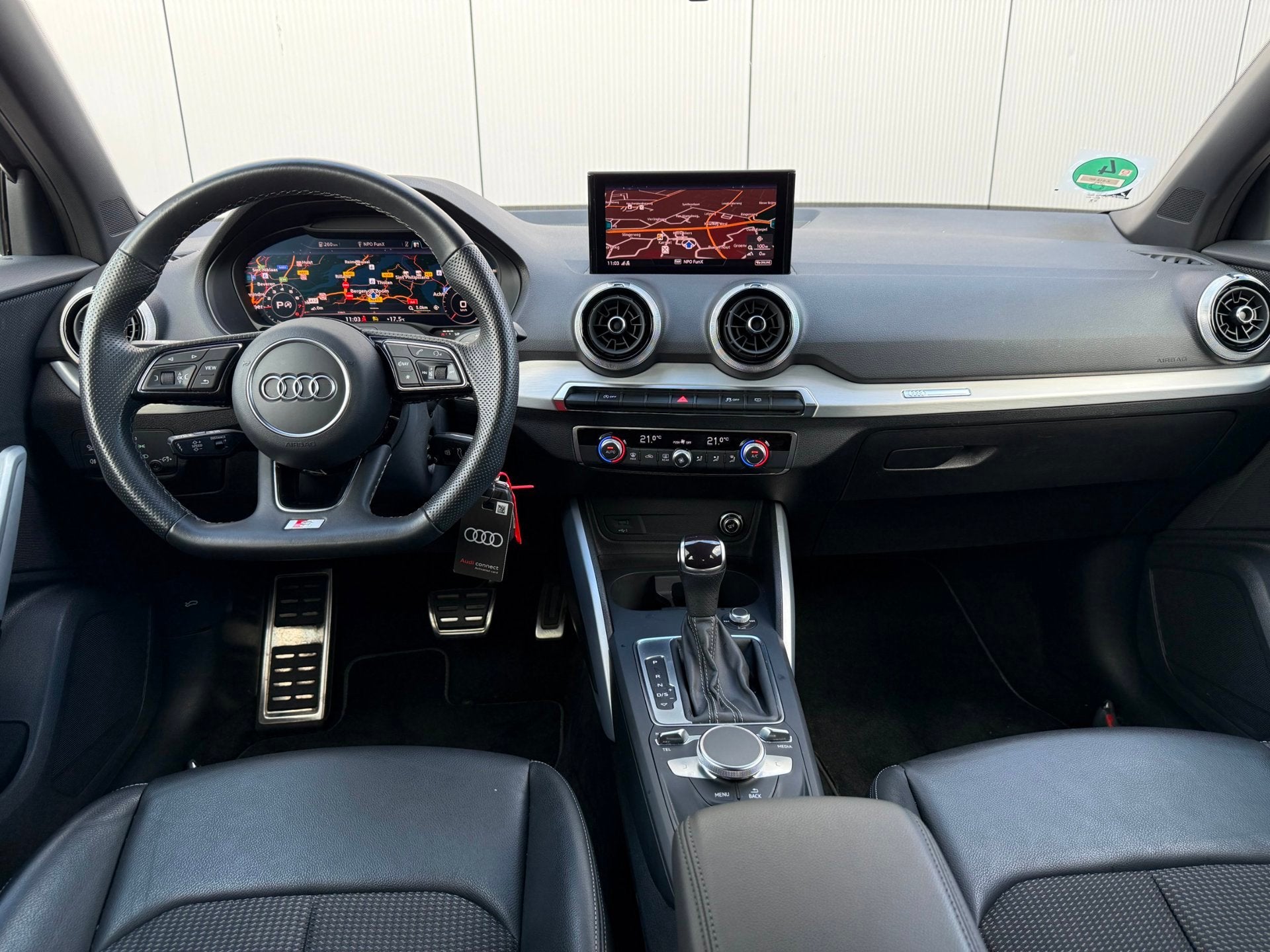 Audi Q2 35 TFSI S-Edition | Navigatie | Adaptive Cruise Cont, Auto's, Dealer onderhouden, 4 cilinders, 150 pk, Leder en Stof