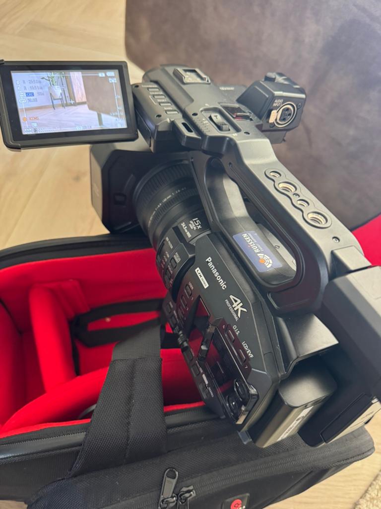 Panasonic ug ux90 professionele videocamera, slechts 92 uur!, Ophalen of Verzenden, Zo goed als nieuw