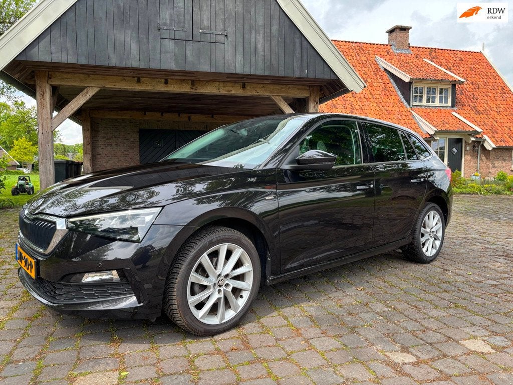 Skoda SCALA 1.0 TSI Business Edition Apple carplay, Auto's, Skoda, Bedrijf, Te koop, Scala, ABS, Achteruitrijcamera, Adaptive Cruise Control