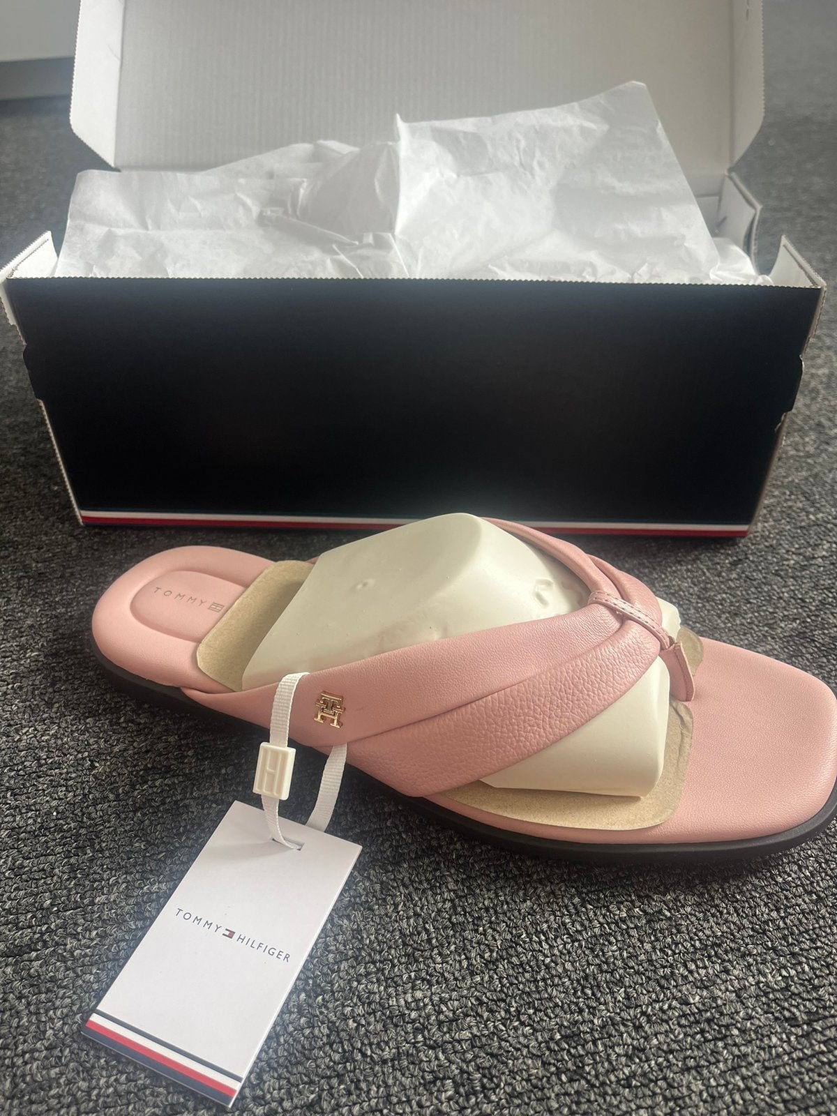 Tommy Hilfiger slippers 39, Slippers, Nieuw, Ophalen of Verzenden, Roze