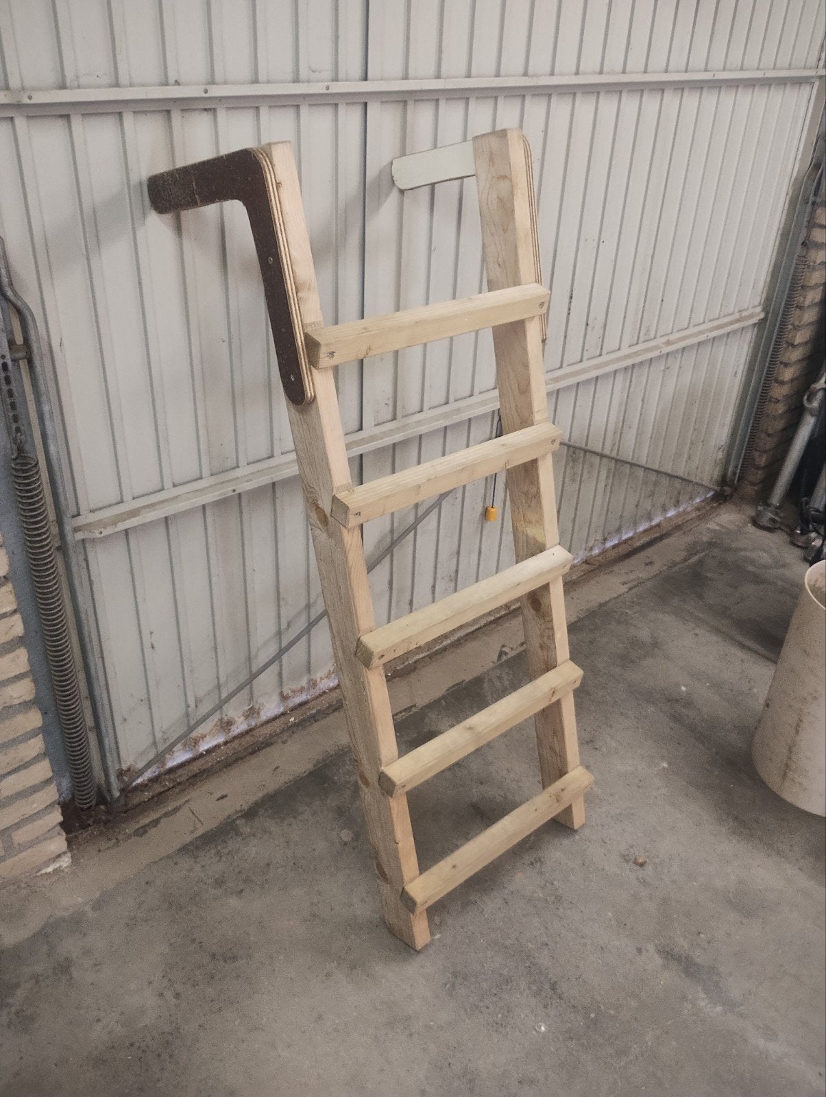 2 stuks dak ladder nokladder, Doe-het-zelf en Verbouw, Ladders en Trappen, Ophalen, Zo goed als nieuw, Ladder, Minder dan 2 meter