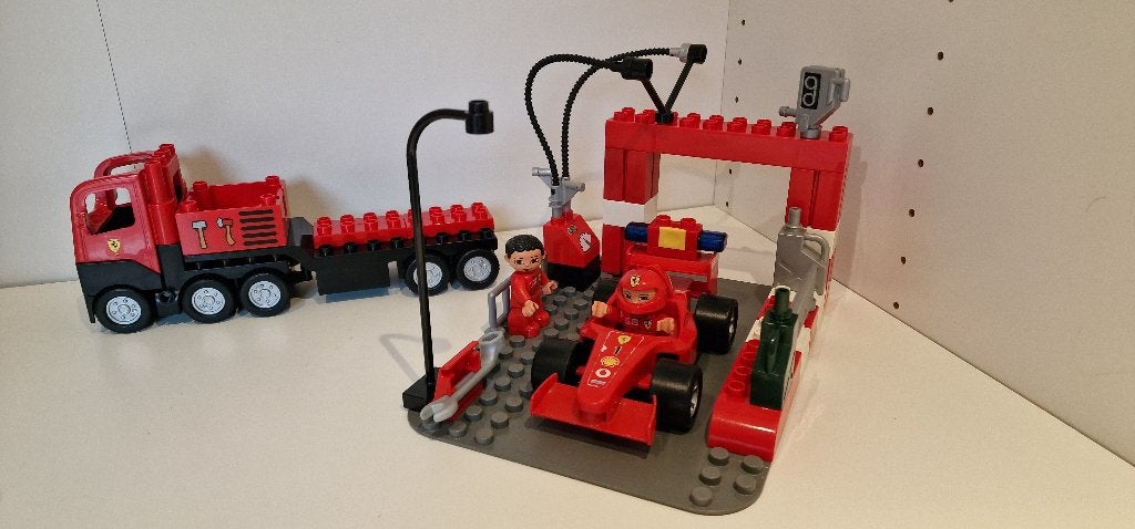 Duplo Ferrari Pitt Stop, Gebruikt, Overige thema's, Ophalen of Verzenden, Compleet