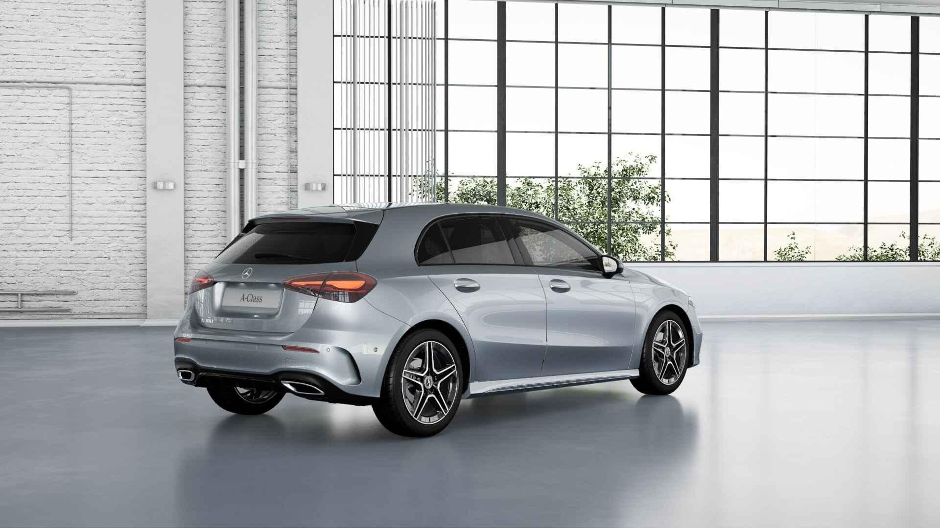 Mercedes-Benz A 180 Business Solutions AMG | Panoramadak | W, Auto's, 136 pk, Gebruikt, 4 cilinders, Bedrijf