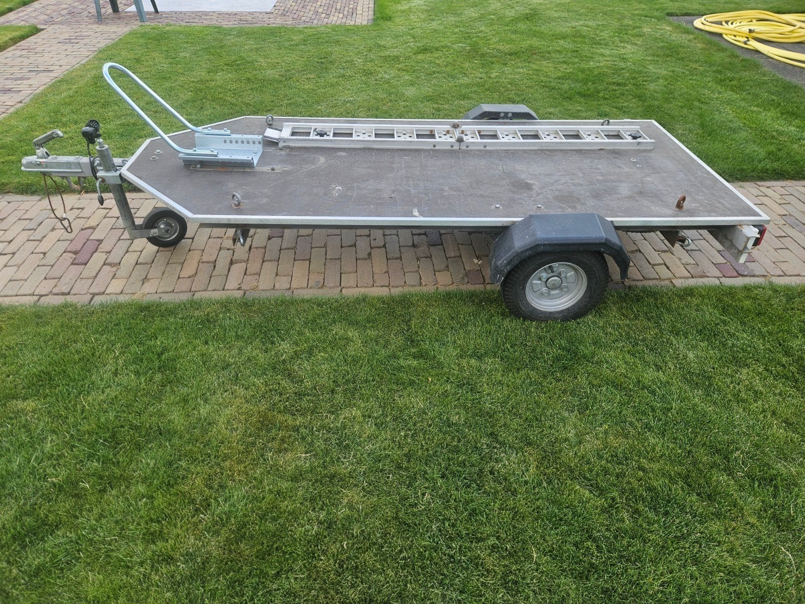 Multifunctionele aanhanger voor (motor)fietsen of waterscoo, Ophalen, Gebruikt