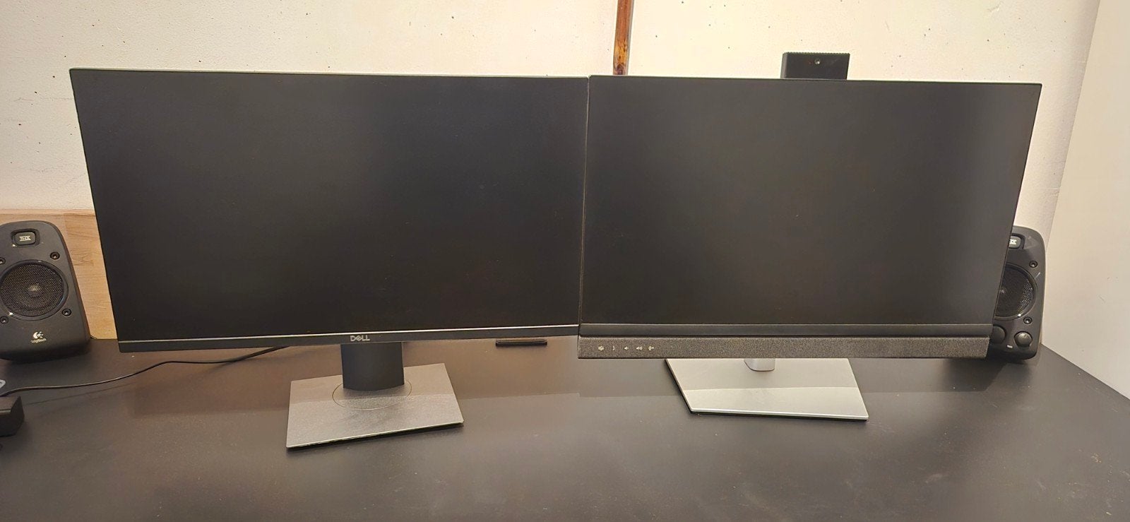 2x Dell Full HD Monitor met USB-C, Speaker & Camera, Computers en Software, Monitoren, IPS, Full HD, Ophalen of Verzenden, Zo goed als nieuw