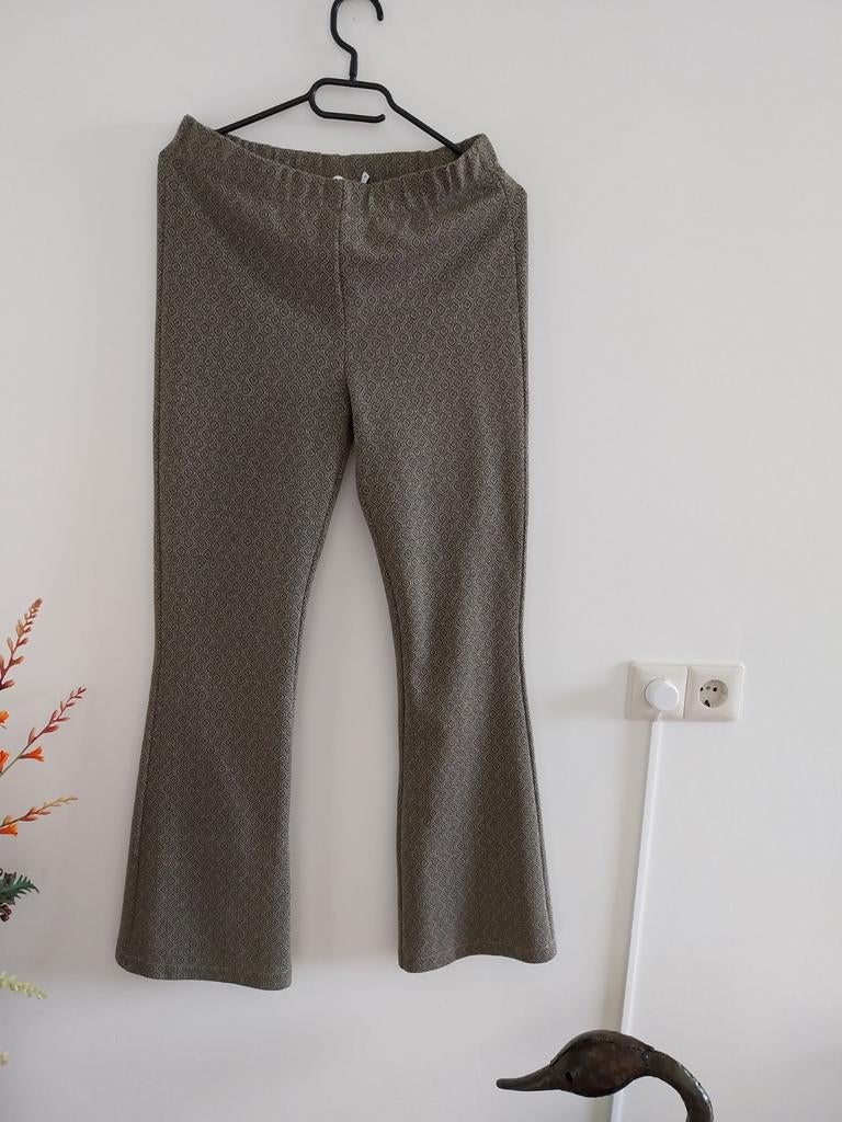 Leuke rekbare broek maat 38, Kleding | Dames, Broeken en Pantalons, Ophalen of Verzenden, Lang, Gedragen, Groen