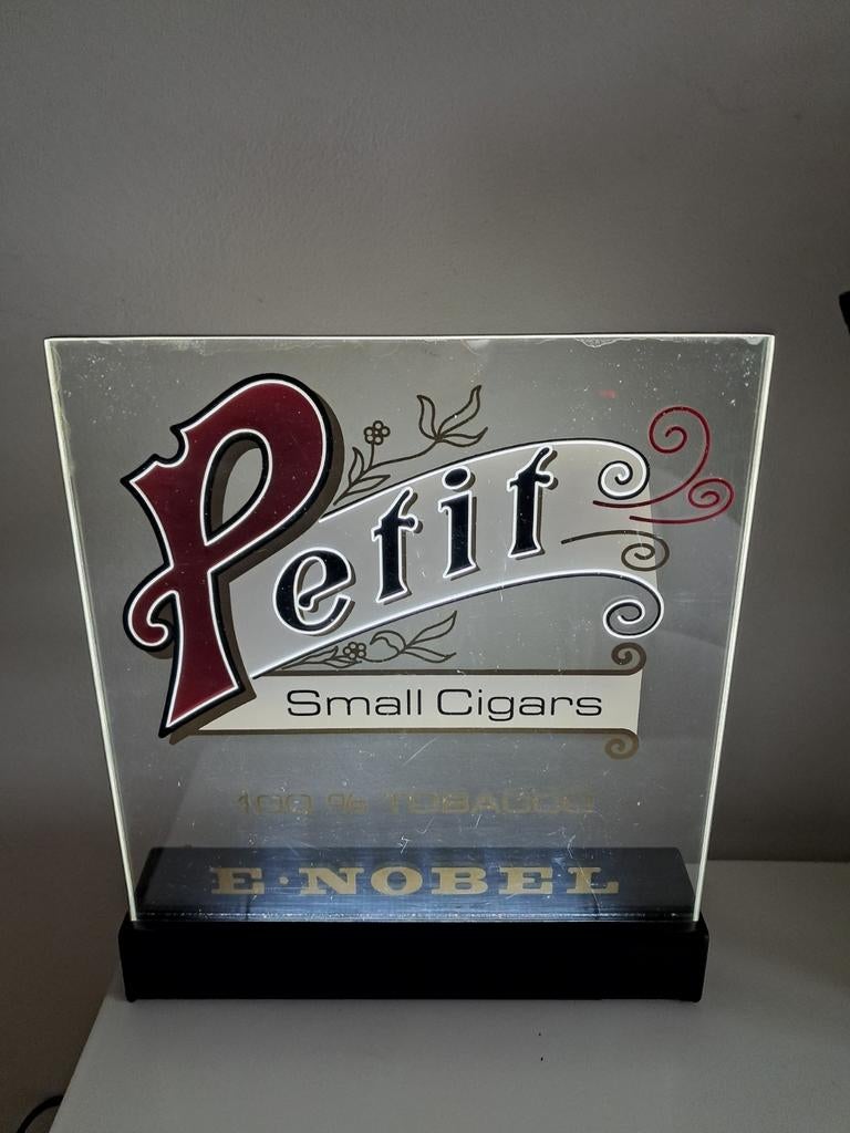 Retro vintage PETIT Small Cigars lichtbak 100% tobacco, Ophalen of Verzenden, Gebruikt, Lichtbak of (neon) lamp