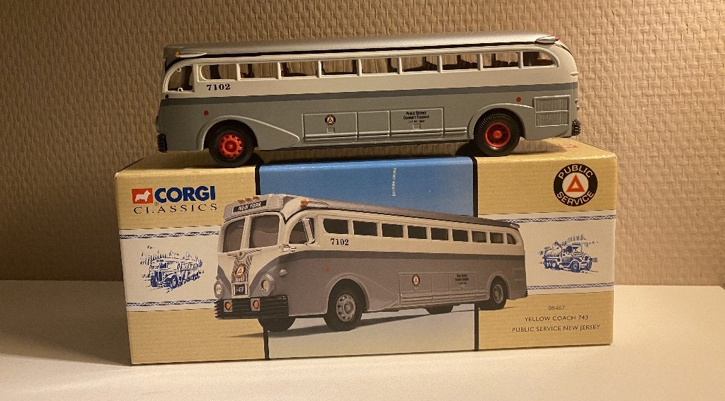 Corgi - Yellow Coach 743 Public Service New Jersey, Hobby en Vrije tijd, Modelauto's | 1:50, Ophalen of Verzenden, Nieuw, Bus of Vrachtwagen
