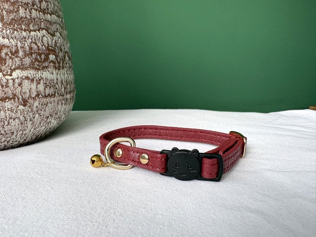 Nieuw - Leren halsband voor kat met veiligheidssluiting, Dieren en Toebehoren, Ophalen of Verzenden, Nieuw