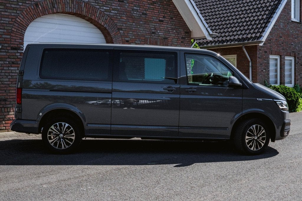 Volkswagen Transporter 2.0 TDI L2H1 150 PK DUB/CAB Caravelle, Stof, Gebruikt, 4 cilinders, 150 pk