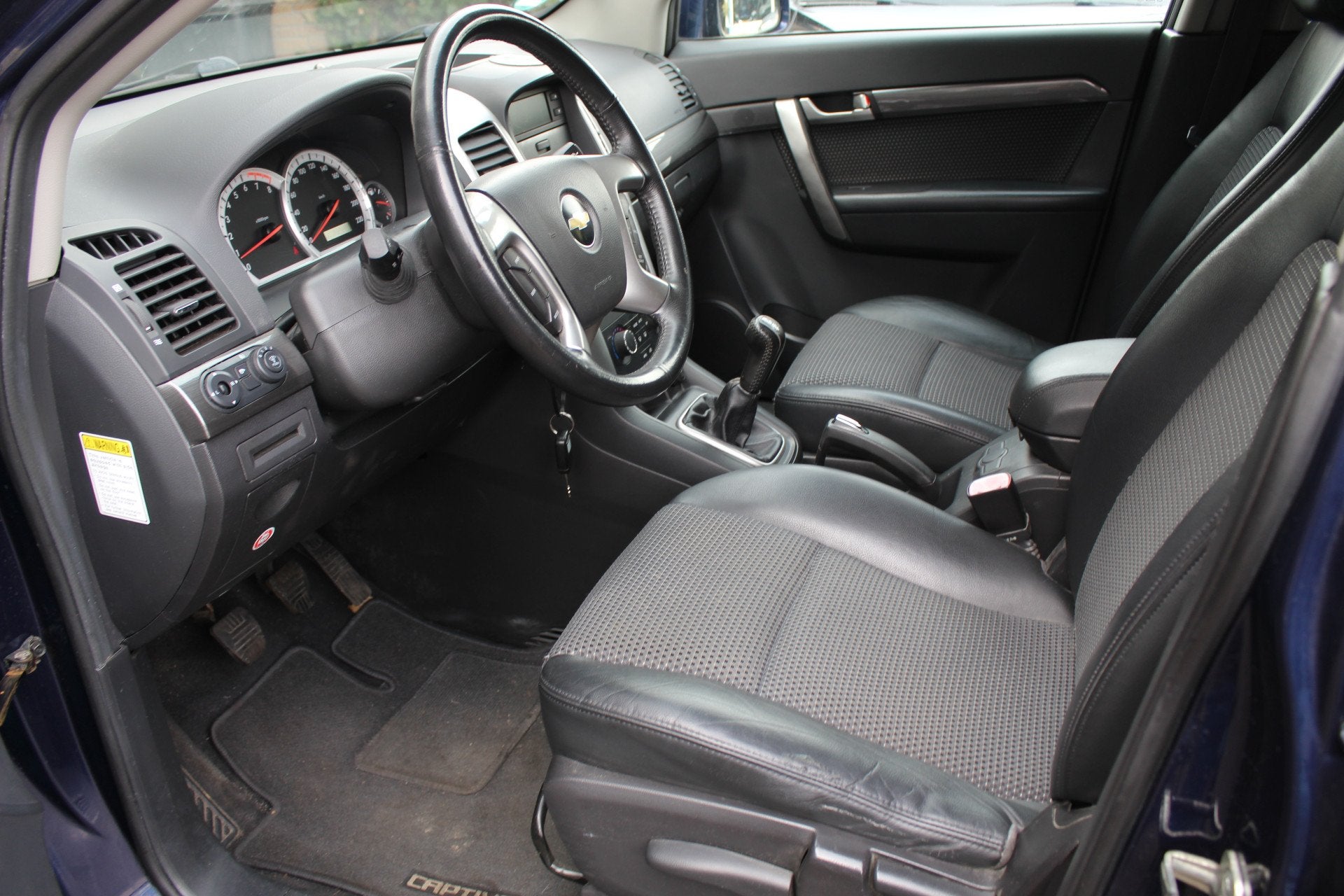 Chevrolet Captiva 2.4i "Shadow" Cruise - Half leder - 7 Pers, Auto's, Chevrolet, 136 pk, Gebruikt, Zwart, 4 cilinders