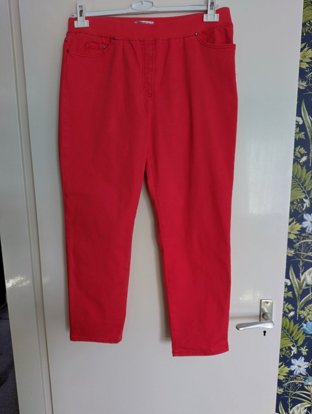 Rode Brax Raphaela maat 44, Kleding | Dames, Broeken en Pantalons, Maat 42/44 (L), Zo goed als nieuw, Lang, Rood