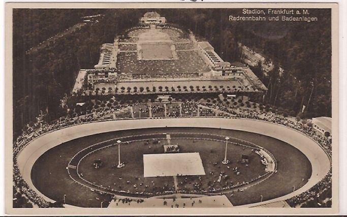 STADION FRANKFURT ZWEMBAD WIERLERBAAN  echte foto  394, Verzenden, 1920 tot 1940, Gelopen, Sport en Spel