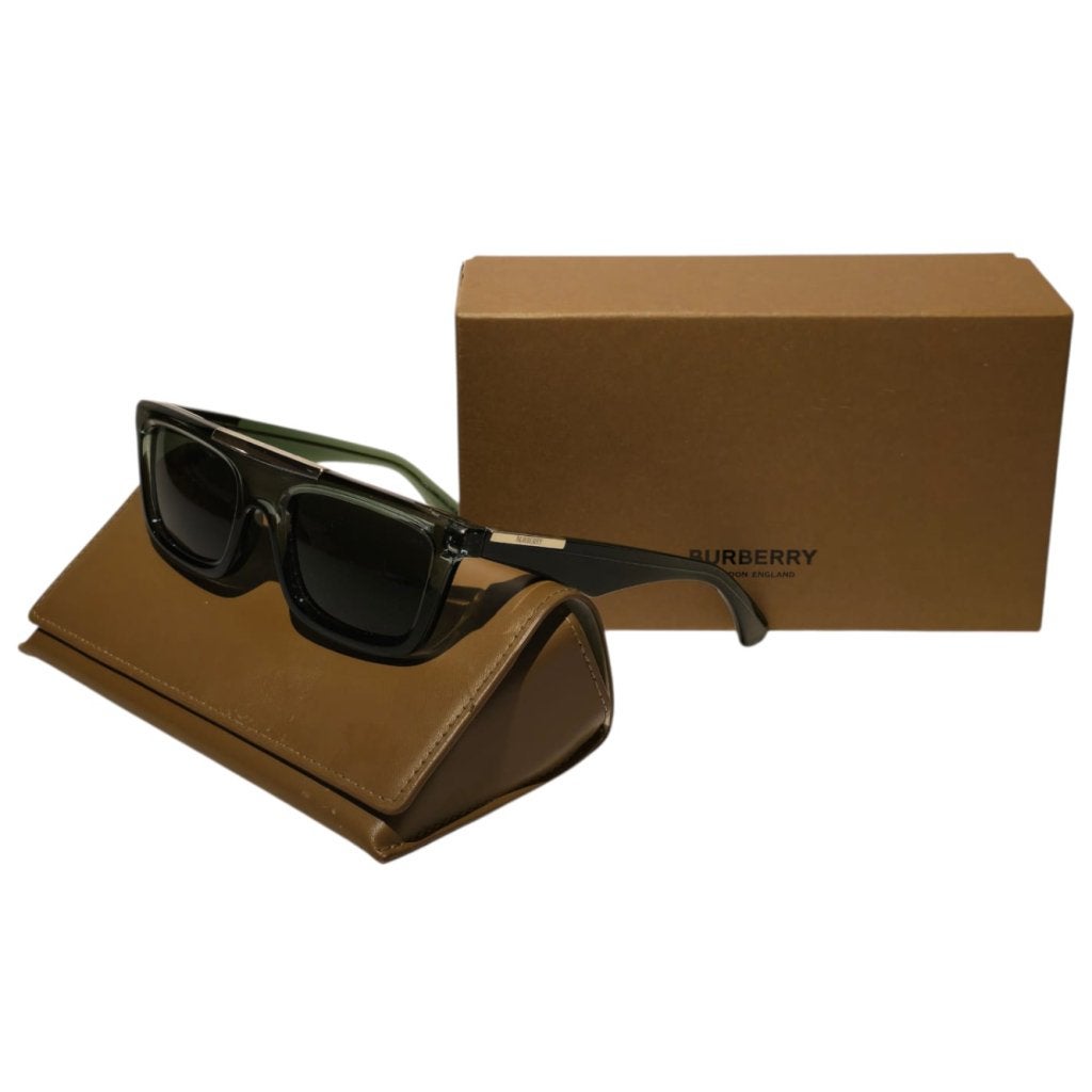 Burberry B4451-U Zonnebril Green | Nette Staat, Burberry, Gebruikt, https://www.burberry.com/contact-us/, Horseferry House, Horseferry Road, London SW1P 2AW, Verenigd Koninkrijk
