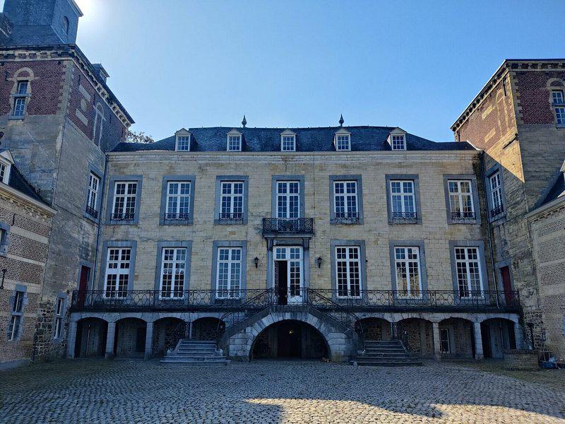 Fotoshoots & Filmopnames op Locatie – Kasteel Borgharen, Ophalen