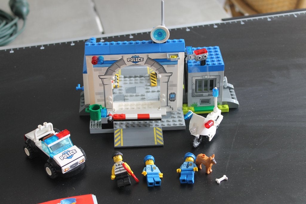 lego junior politie. de grote ontsnapping. 10675, Compleet, Overige thema's, Lego, Ophalen of Verzenden