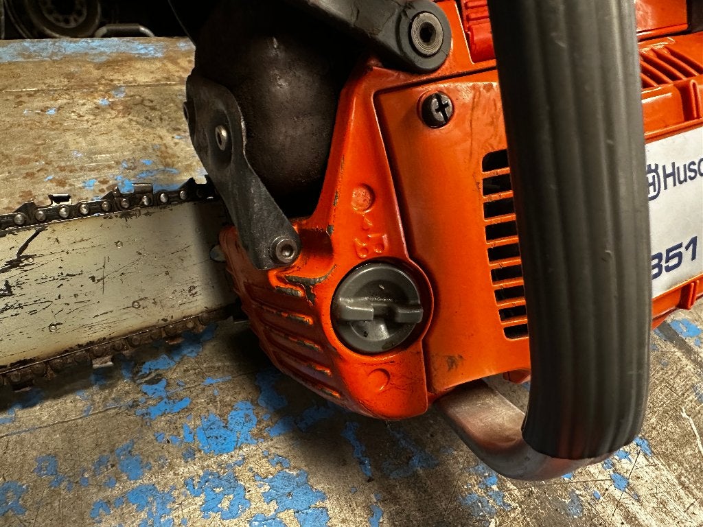 Husqvarna 351 Benzine Kettingzaag – 3,1 PK – 38 cm Zaagblad, Gebruikt, 70 mm of meer, Kettingzaag, Ophalen of Verzenden