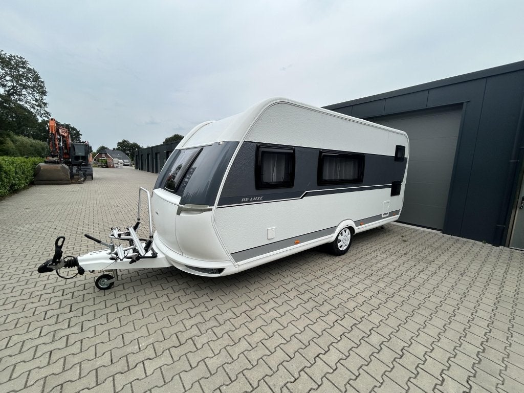 Hobby 490 KMF De Luxe z.g.a.n!!, Caravans en Kamperen, Caravans, Dwarsbed, Hobby, Bedrijf, Schokbreker