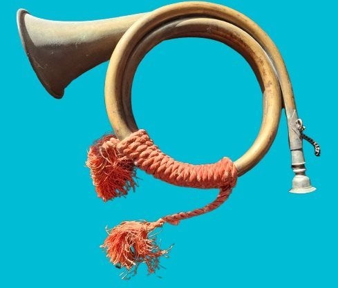 🟡 Charmante jachthoorn in messing 📯 decoratief (Ø 17 cm), Ophalen of Verzenden, Gebruikt, Overige typen