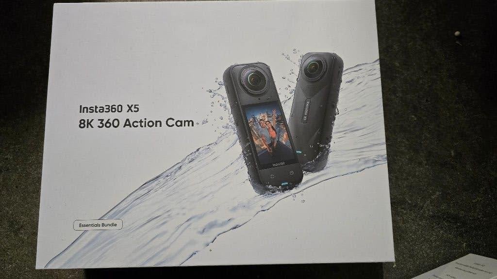 Insta360 x5 essential bundle, Ophalen of Verzenden, Zo goed als nieuw, Overige merken