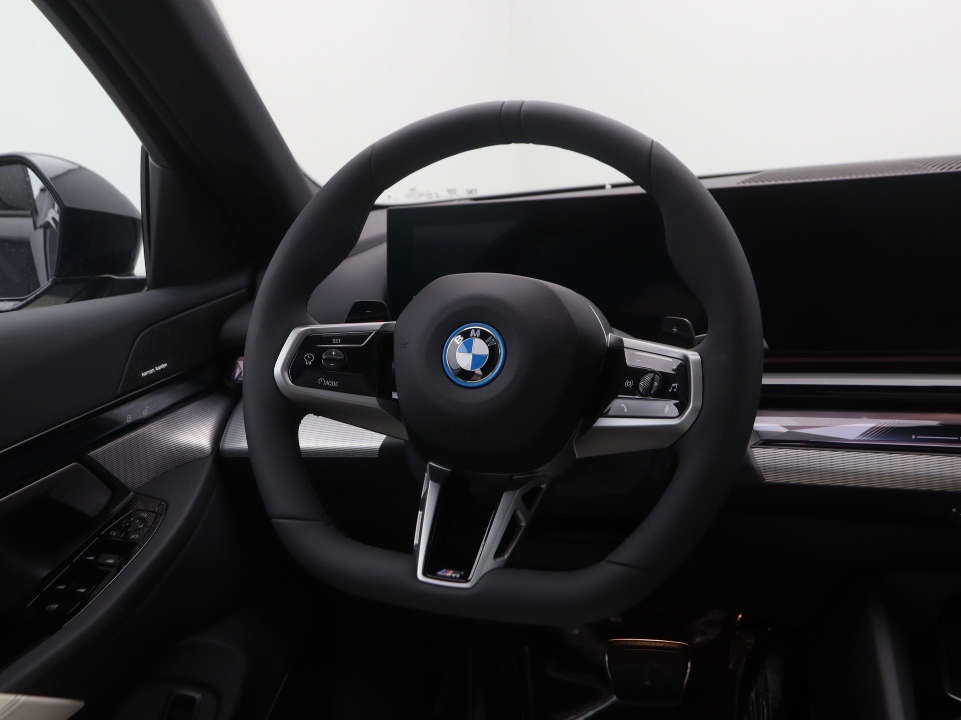 BMW 5 Serie Touring 530e (bj 2026, automaat), Auto's, Automaat, 1998 cc, Achterwielaandrijving, 4 cilinders