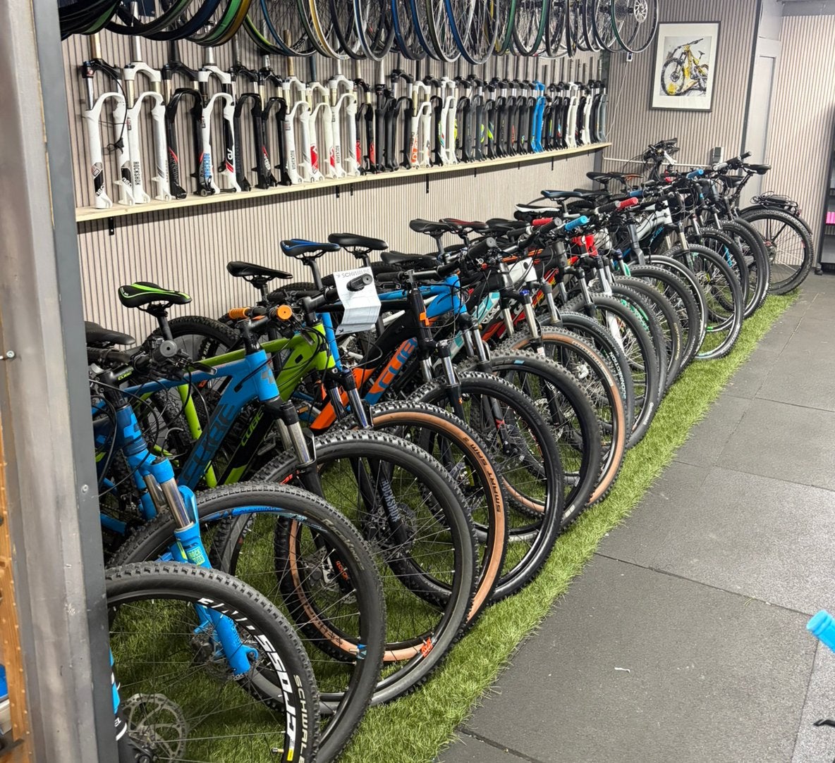 Cube mountainbike diverse gebruikte voorraad mtbs 29 27,5, Fietsen en Brommers, Fietsen | Mountainbikes en ATB, Ophalen, Zo goed als nieuw