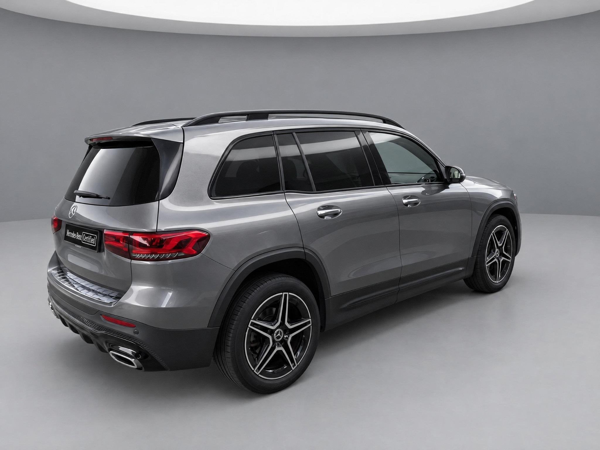 Mercedes-Benz GLB 200 AMG Line | Panoramadak | Sfeerverlicht, 4 cilinders, Leder en Stof, 163 pk, Origineel Nederlands