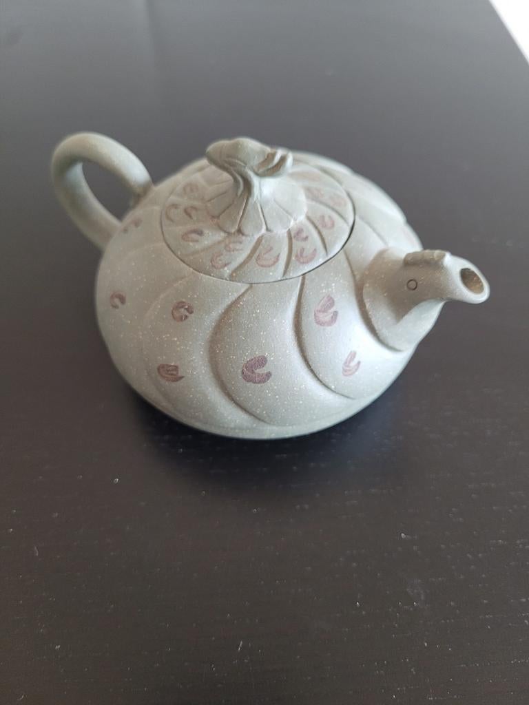 Yixing theepot, handgemaakt, uniek design, Antiek en Kunst, Antiek | Keramiek en Aardewerk, Ophalen of Verzenden