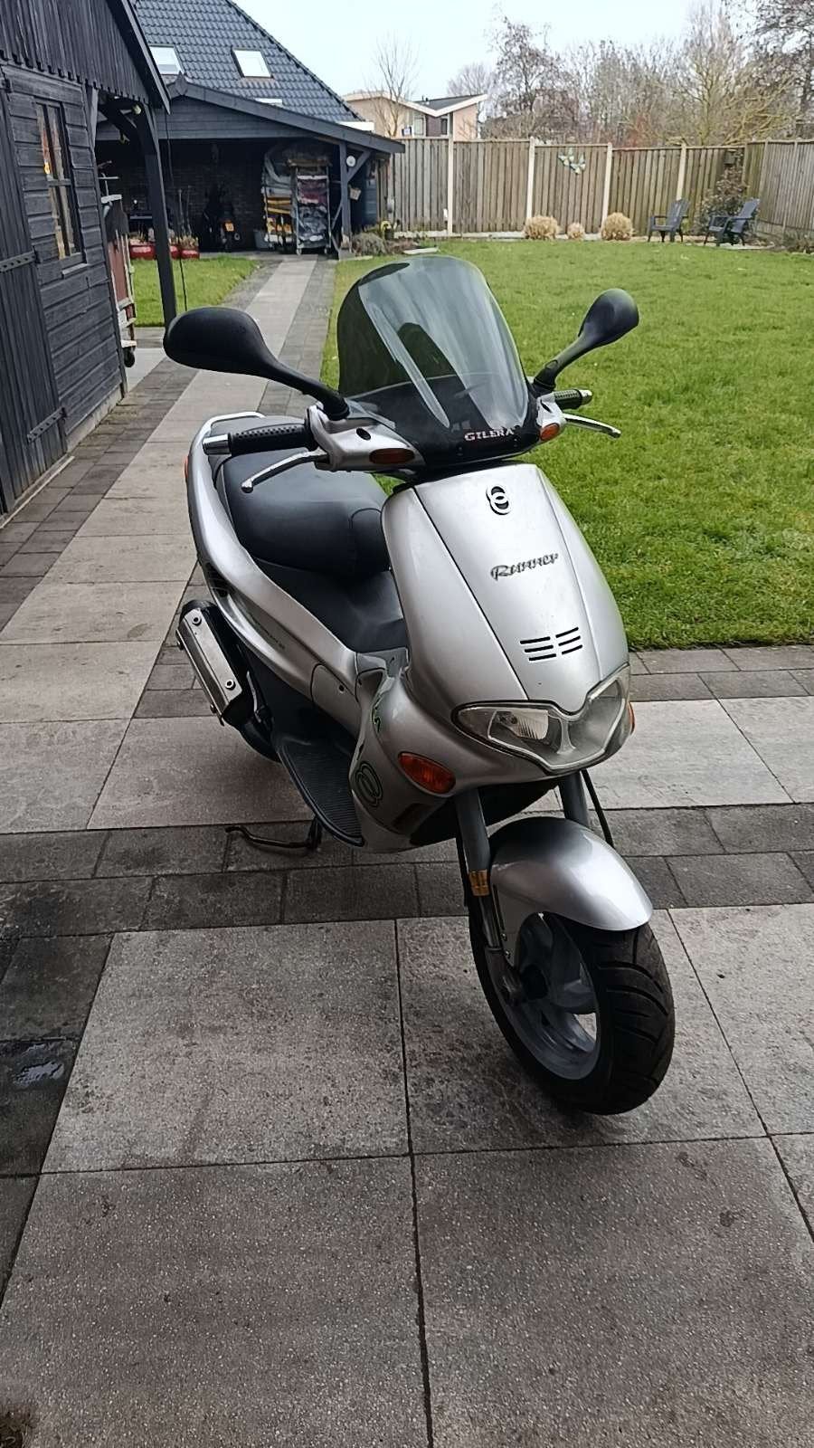 Grijze originele Gilera Runner kappenset / teruil, Ophalen of Verzenden, Zo goed als nieuw, Kap, Overige merken