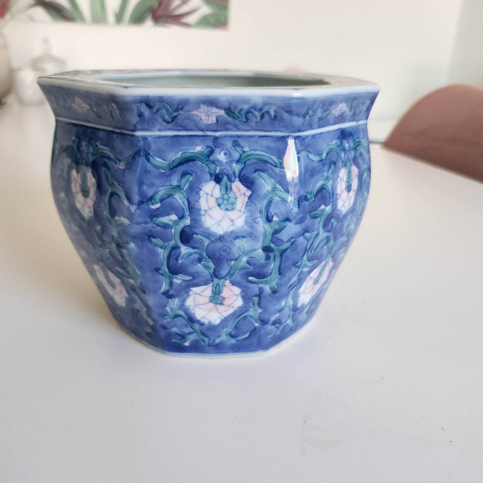 Antieke Chinese porseleinen bloempot met blauw-wit decor, Ophalen of Verzenden