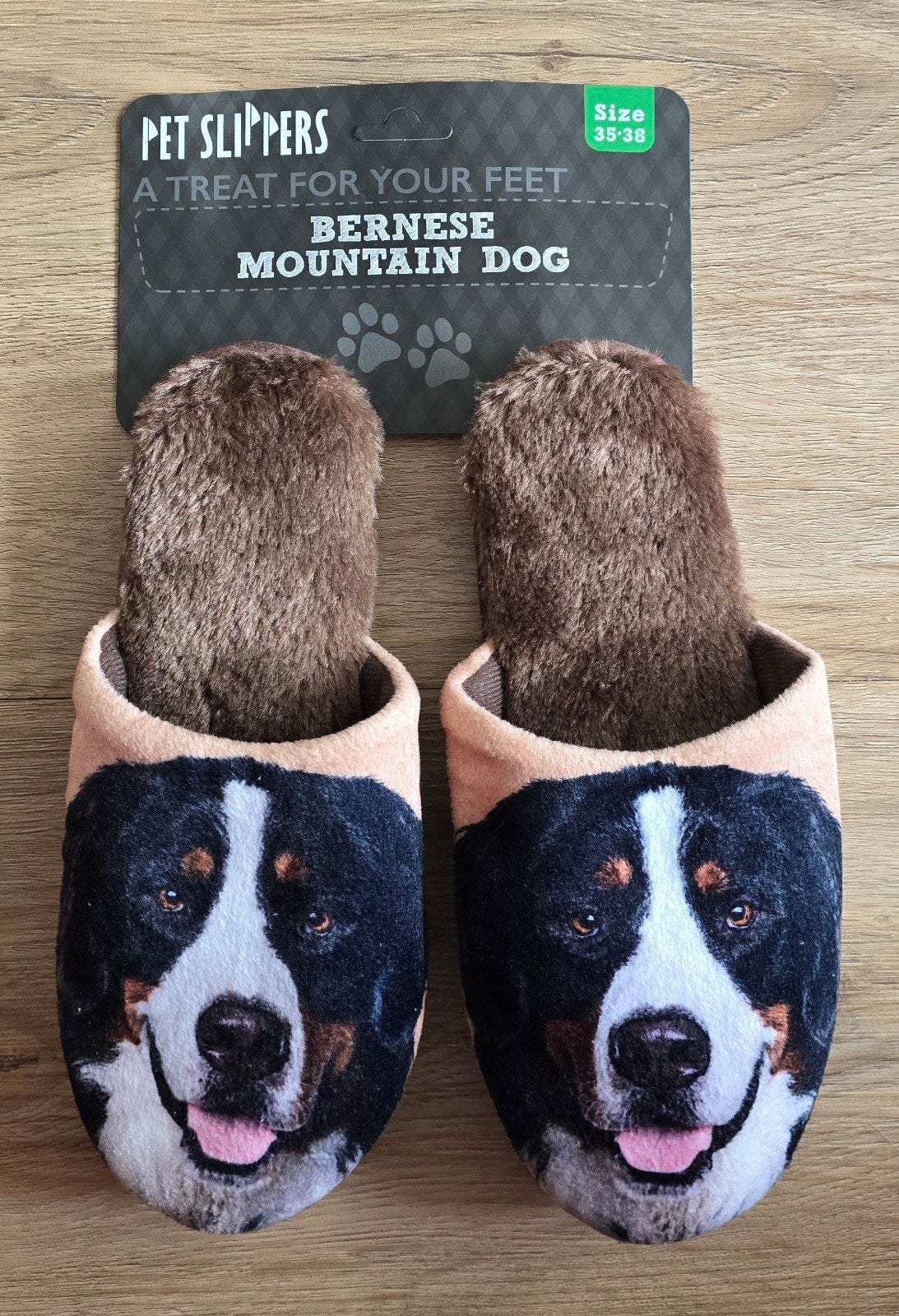 Nieuwe Berner Sennenhond pantoffels, maat 35-38, Ophalen of Verzenden, Nieuw, Bruin