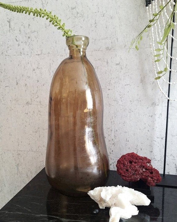 Grote glazen dikke bruinige deuk vaas ca 51 cm hoog, Bruin, Nieuw, Ophalen of Verzenden, Glas