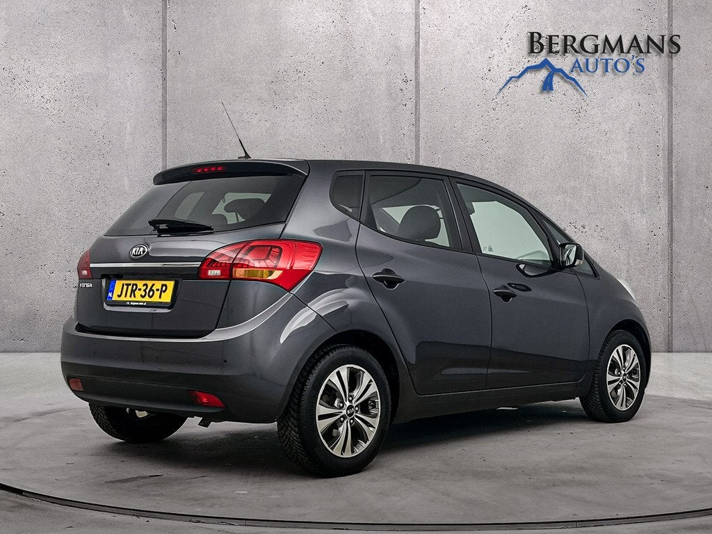 Kia Venga - 1.6 CVVT DynamicPLusLine // CAMERA // (bj 2017), 15 km/l, Gebruikt, 4 cilinders, Leder en Stof