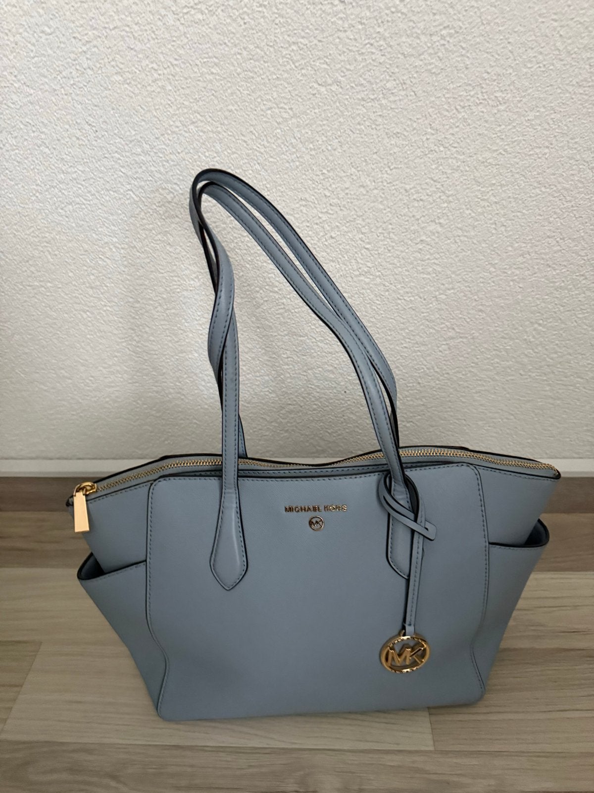 Michael Kors Handtas - Lichtblauw, Ophalen of Verzenden, Zo goed als nieuw, Blauw, Handtas